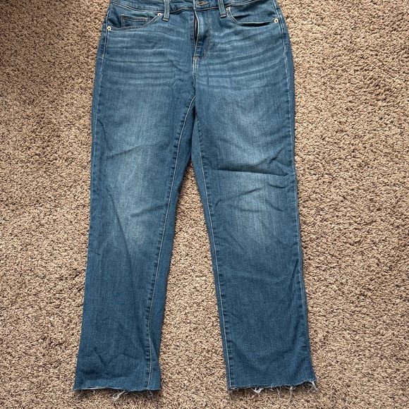 Universal Thread Denim - Universal Thread Women's Straight Leg Jeans in Denim Blue